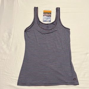 BNWT Icebreaker siren tank medium